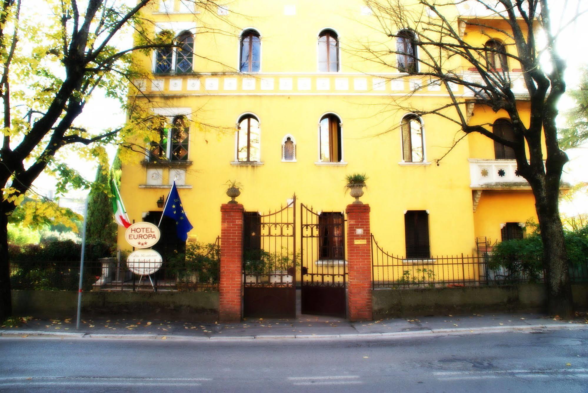 Alla Residenza Domus Minervae Perugia Exterior foto